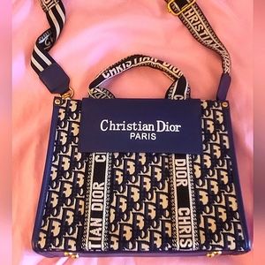 Christian Doir bag